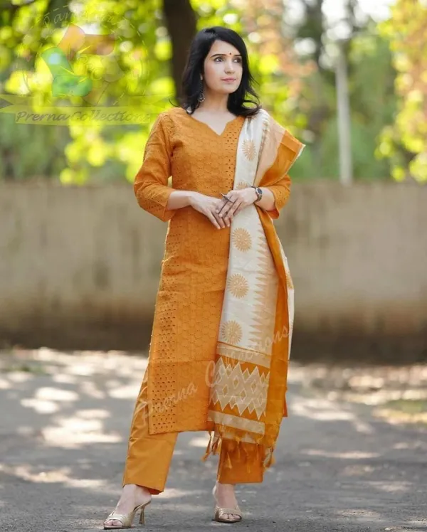 Yellow_Schiffli_Embroidered_Kurta_Set_With_Cotton_Lining_For_Women