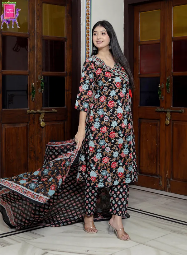 Jaipuri_Print_V_Neck_Cotton_Angrakha_Pattern_black_kurta_Set