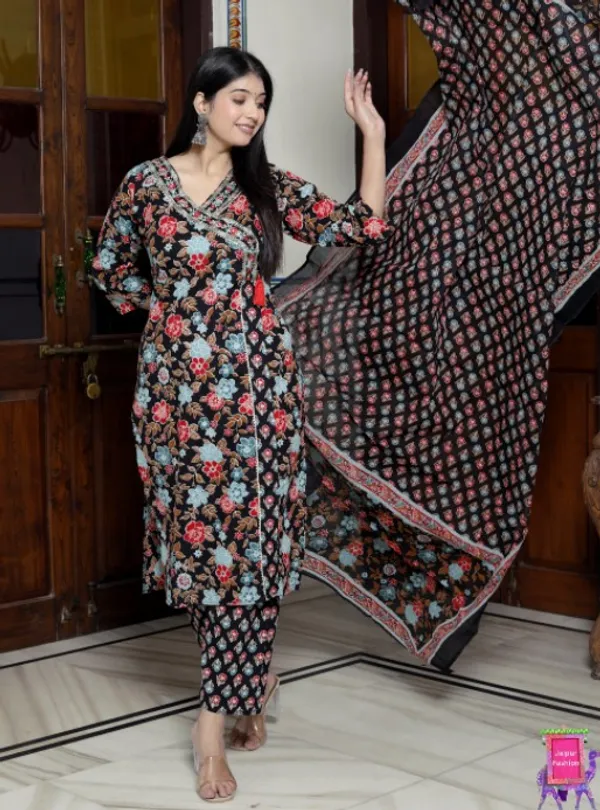 Jaipuri_Print_V_Neck_Cotton_Angrakha_Pattern_black_kurta_Set