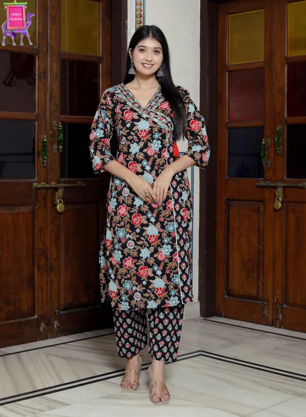 Jaipuri_Print_V_Neck_Cotton_Angrakha_Pattern_black_kurta_Set