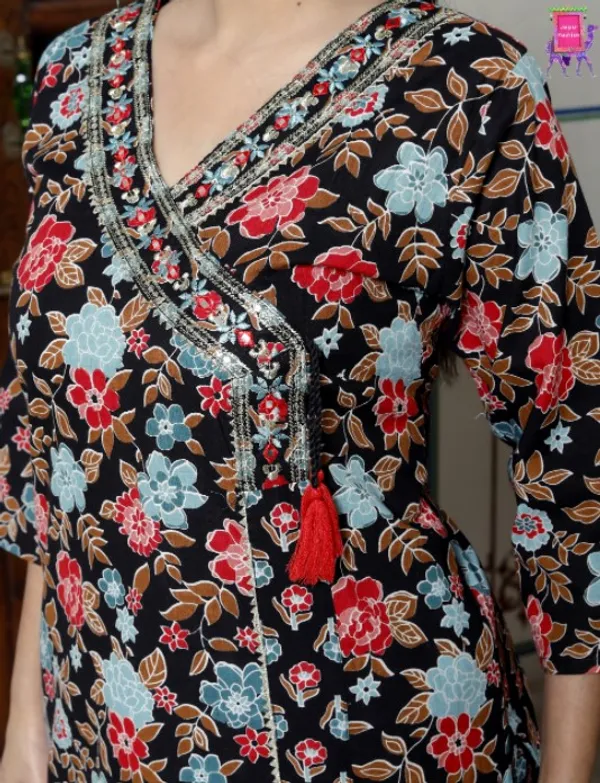 Jaipuri_Print_V_Neck_Cotton_Angrakha_Pattern_black_kurta_Set