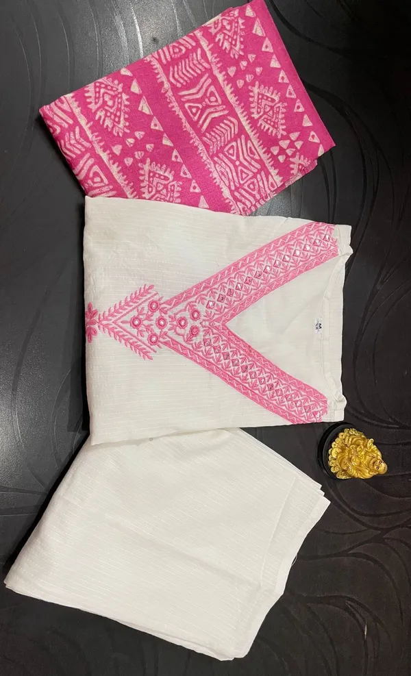 Pink_Cotton_Kantha_Work_Embroidered_Kurta_Set_With_Chanderi_Silk_Digital_Print_Dupatta_For_Women