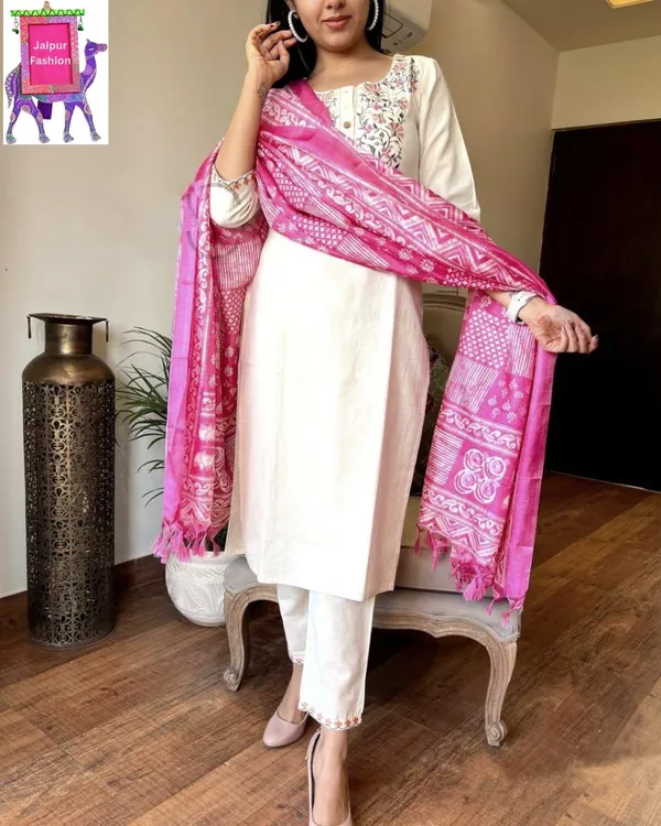Handloom_Cotton_Embroidered_off_white_Kurta_Set_With_Khadi_Silk_Dupatta