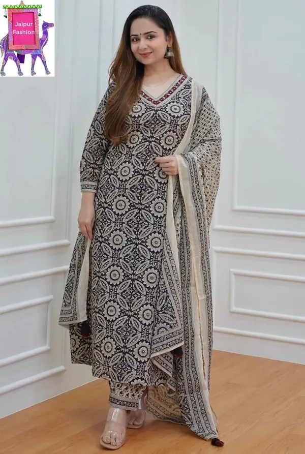 Cotton_Embroidered_Jaipuri_Black_Kurta_Set_Mul_Cotton_Dupatta
