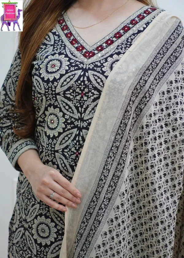 Cotton_Embroidered_Jaipuri_Black_Kurta_Set_Mul_Cotton_Dupatta