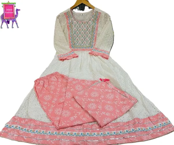 Schifli_Cotton_Embroidered_white_kurta_Set_With_Cotton_Dupatta