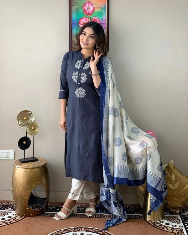 Rocksin_Handwoven_Cotton_Kantha_Indigo_Kurta_Set_with_Embroidery