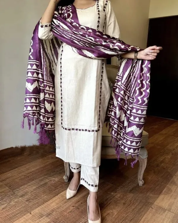 Women's_Purple_Pure_Cotton_Embroidery_Kurta_Pant_Set_With_Dupatta