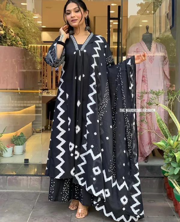 Jaipuri_Black&White_A-_line_kurta_set