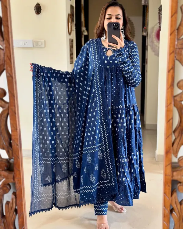 Jaipuri__Blue_Anarkali_heavy_Pure_Cotton_Kurti_set
