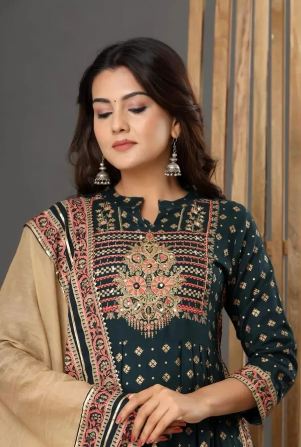 Peacock_color_Jaipuri_Kurta_set
