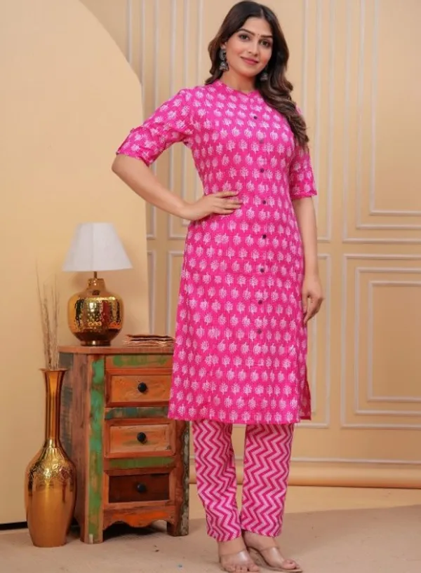 Pink_Floral_Printed_Mandarin_Collar_Straight_Kurta_with_Trousers