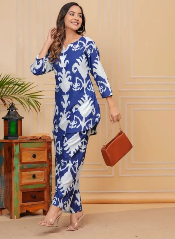 Women_Beautiful_Printed_Blue_Floral_Cotton_Cor-Ords_Set