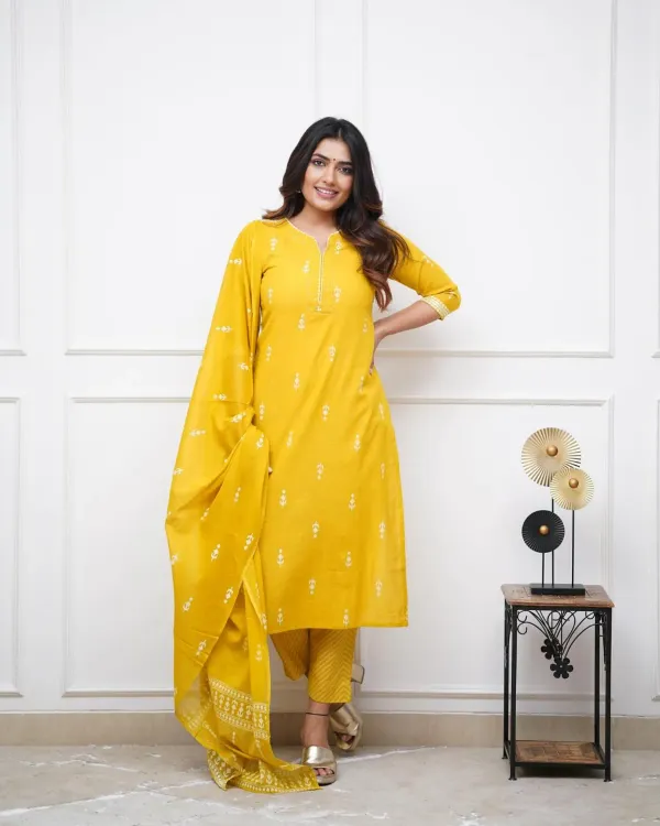 Women_floral_bada_butta_print_Yellow_straight_cotton_kurta_with_pant_and_dupatta