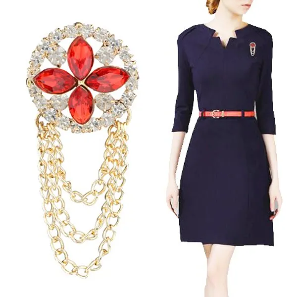 Red_And_Gold_Classic_Vintage_Rhinestone_Brooch_With_Tassles
