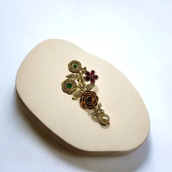 Multicolor_Gold_Plated_Traditional_Semi_Precious_Stones_Studded_Antique_Floral_Design_Unisex_Brooch/Saree_Pin_For_Women_And_Girls_Pack_Of_1_(Multicolor)