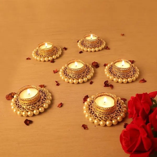 Multicolor_Traditional_Diya_Holders/Candle_Holders/Tea_Light_Holders_With_Pearls_Embedded_Filigree_Thali_For_Diwali_Decoration/Festive_Home_Decoration_Pack_Of_2