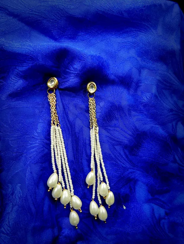 White_Delicate_Chain_And_Pearl_Tassle_Dangle_Drop_Earrings