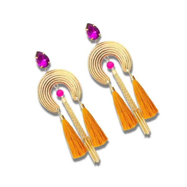 Gokd_Horseshoe_Shaped_Tassel_Earrings_For_Women