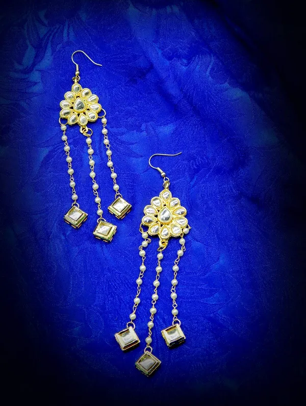 Women_White_Royal_Three_Line_Flower_Motif_Vilandi_Kundan_Drop_Earrings