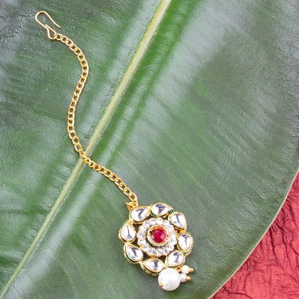 Gold_Plated_Traditional_Vilandi_Kundan_And_Ruby_Stone_Embellished_Floral_Design_Statement_Maang_Tika/Maang_Tikka_For_Women_And_Girls_|_Wedding_Jewellery_For_Girls_Pack_Of_1