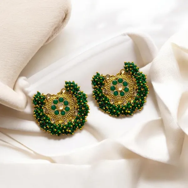 Green_Gold_Plated_Traditional_Green_Beads_Embellished_Rajwadi/Rajasthani_Style_Statement_Choker_Set_With_Earrings_And_Maang_Tikka_For_Women_And_Girls