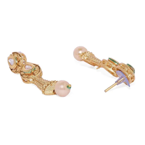 Gold_Toned_Kundan,_Pearls_And_Emrald_Long_Bridal_Jewellery_Set_With_Earrings_And_Maang_Tika_For_Women