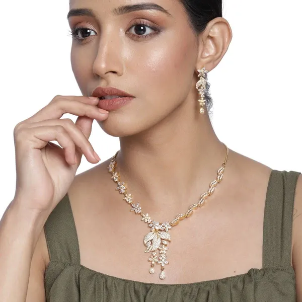 Gold_Silver-Toned_Gold_Plated_Cz_&_Ad_Studded_Handcrafted_Jewellery_Set_For_Women_&_Girls