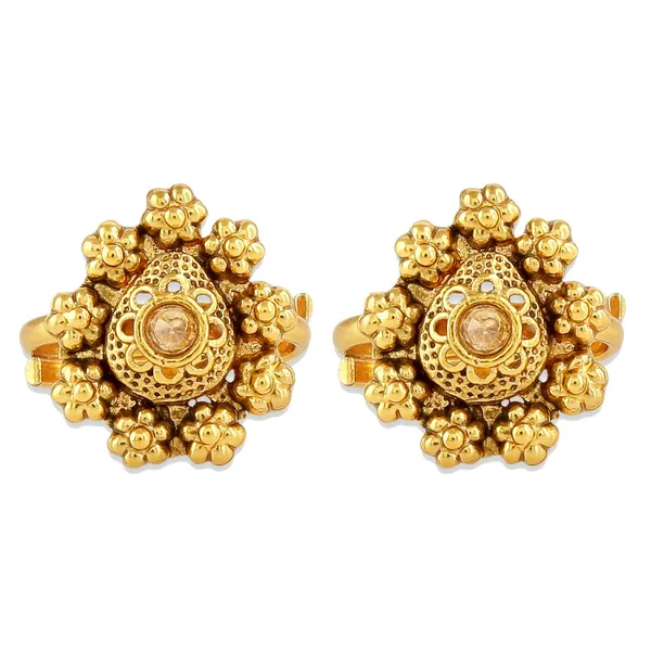 Gold_Color_Copper_Material_Traditional_Tilak_Shaped_Toe_Ring_For_Women_And_Girls_Pair_Of_1