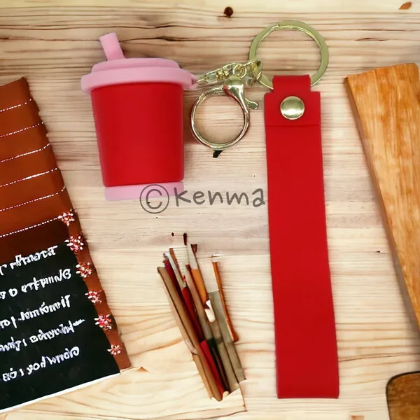 Cute_3D_Star_Red_Cup_Lanyard_Rubber_Keychain_Lanyard_Charm_Keyring