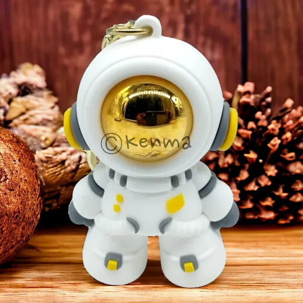 Cute_3D_White_&_Grey_Astronaut_Lanyard_Rubber_Keychain_Lanyard_Charm_Keyring
