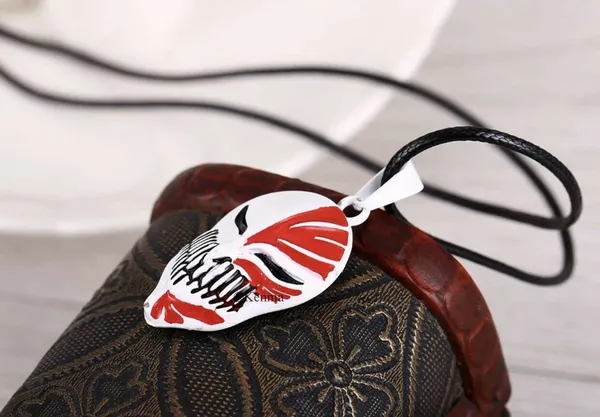Bleach_Anime_Kurosaki_Ichigo_Necklace_Pendant_2_Cosplay_White_Collectible_Merchandise_Pendant