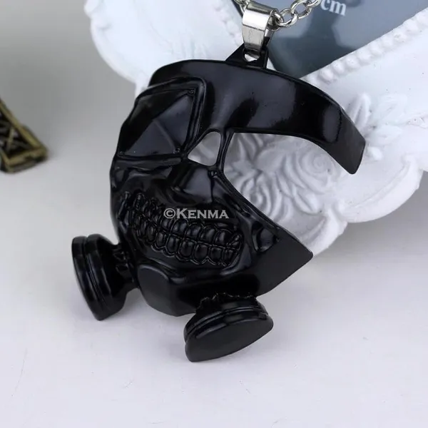 Tokyo_Ghoul_Necklace_Kaneki_Ken_Black_Metal_Mask_Anime_Cosplay_Necklace_Pendant_Jewelry_For_Fans_Collection_Necklace