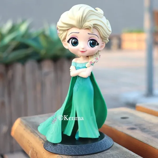 __Cute_Fancy_Princess_Elsa_Model_2_Figure_Figurine_With_Stand_Limited_Edition_For_Car_Dashboard,_Decoration,_Cake,_Office_Desk_(9L_X_9W_X_15H_Cm)
