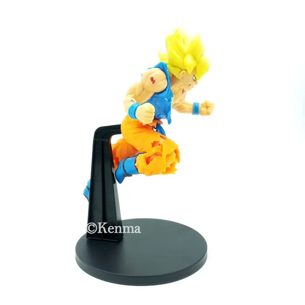 Dbz_Goku_In_Action_Flying_Super_Saiyan_Ssj_Fight_Action_Figure_(14L_X_11W_X_22H_Cm)