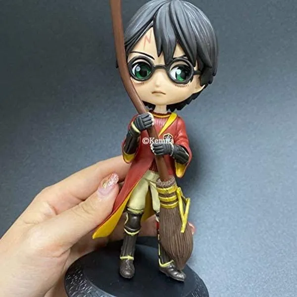 Hp_With_Broom_Action_Figure_(10L_X_9W_X_15H_Cm)