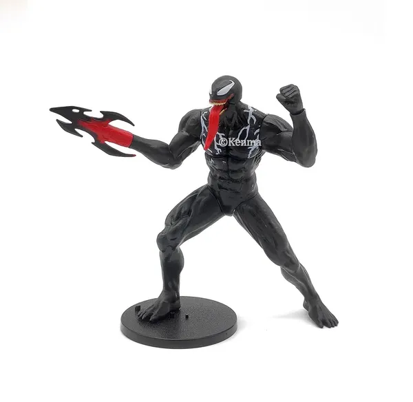 Venom_Attacking_Mode_Action_Figure_|_Avengers_Marvel_Colletible_Model_Toy_(15L_X_8W_X_17H_Cm)
