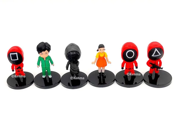 Squd_Games_Set_Of_6_Action_Figures_Weeb_Manga_Collectible