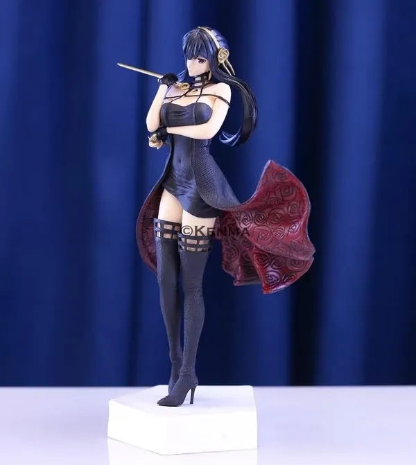 Spy_X_Family_Yor_Forger_Assassin_Action_Figure_|_Statue_Doll_Model_Collection_Decora_Room_Pvc_Anime_Figurine_(30_Cm)