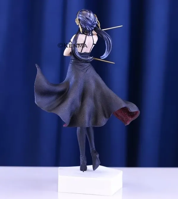 Spy_X_Family_Yor_Forger_Assassin_Action_Figure_|_Statue_Doll_Model_Collection_Decora_Room_Pvc_Anime_Figurine_(30_Cm)