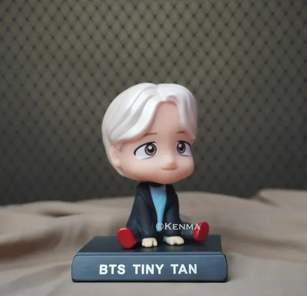 Bts_Kpop_Singers_Jimin_Bobblehead_Action_Figure_Bobble_Head_Car_Accessory_Pvc_Figurine_Toy_(12L_X_12W_X_15H_Cm)