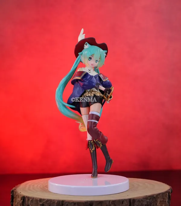 Hatsune_Miku_Figure_Puss_In_Boots_Miku_Anime_Action_Figure_Pvc_(18_Cm)