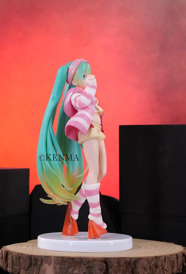Hatsune_Miku_Limited_Edition_Room_Ware_Costume_Pvc_Figure_Pvc_(21_Cm)