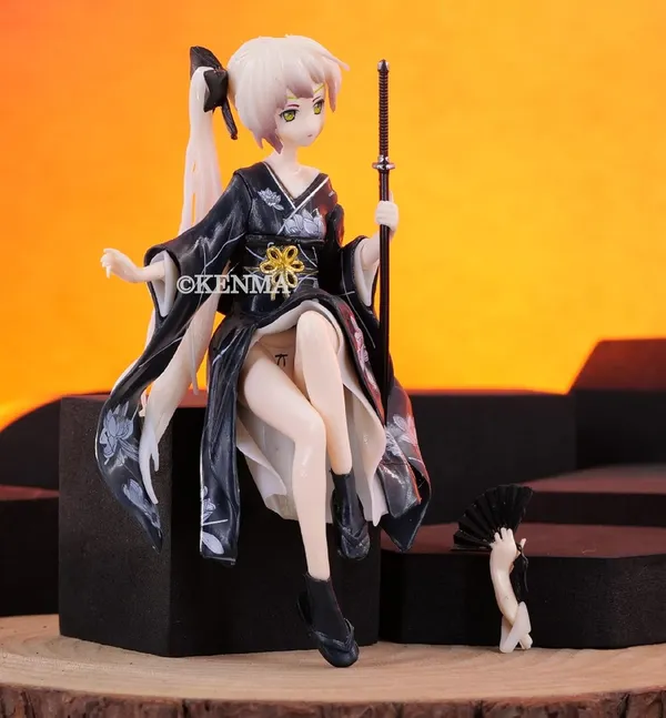 Kasugano_Sora_Figure_Anime_Black_Dress_Model_Replaceable_Hand_Props_(C_Fan+Sword)_Pvc_(14_Cm)