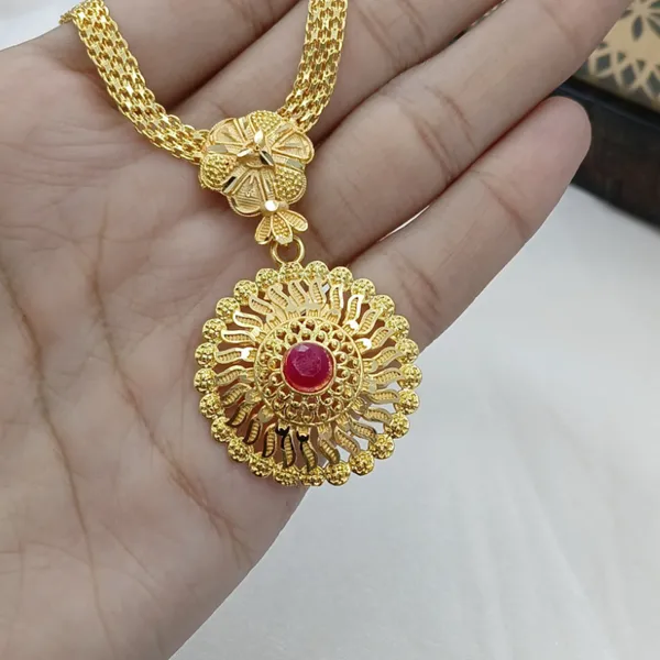 Gold-Plated_Necklace_Set_with_Stone_for_Women_|_Elegant_and_stylish