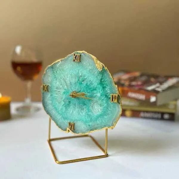 Green_Agate_Resin_Art_Table_Clock_For_Home_Decoration