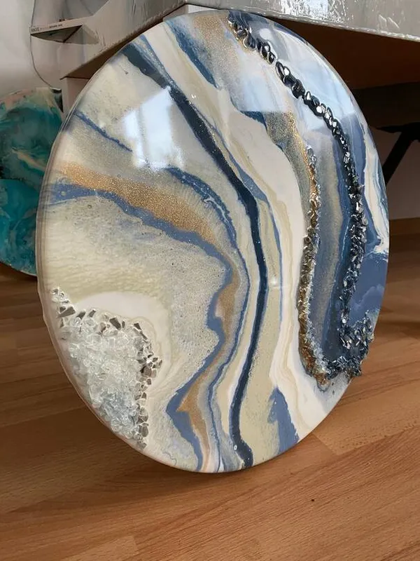Moonlight_marble_wall_clock