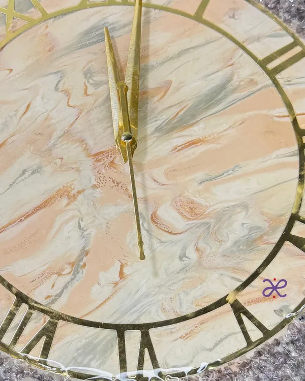 Crystal_Edge_Roman_Wall_clock
