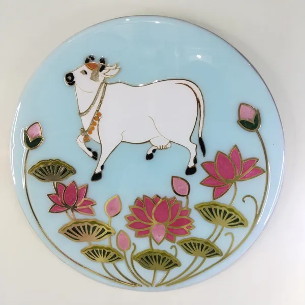 White_Cow_Design_Resin_Art_Wall_Art_For_Home_&_Office_Decoration