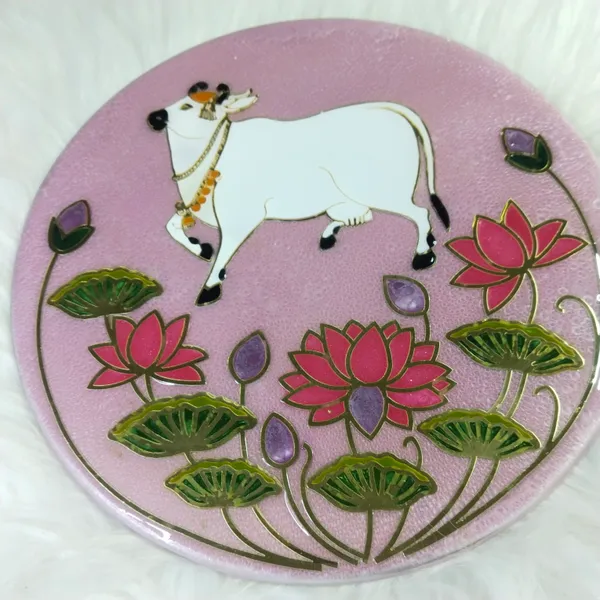 White_Cow_Design_Resin_Art_Wall_Art_For_Home_&_Office_Decoration